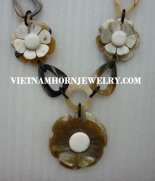 Exquisite Horn Jewelry - Unique Buffalo Horn Creations