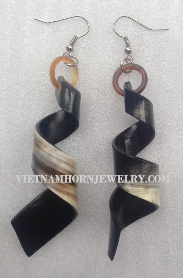 Exquisite Horn Jewelry - Unique Buffalo Horn Creations