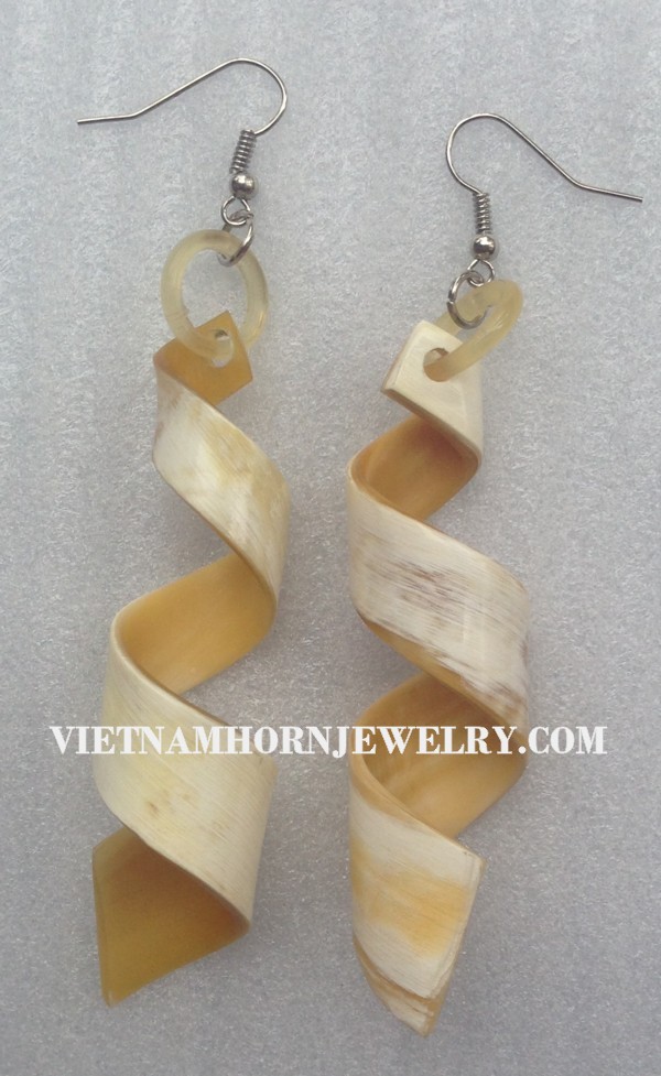 Exquisite Horn Jewelry - Unique Buffalo Horn Creations