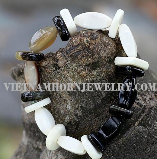 Exquisite Horn Jewelry - Unique Buffalo Horn Creations