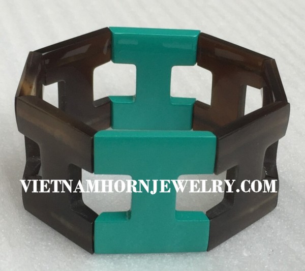 Exquisite Horn Jewelry - Unique Buffalo Horn Creations