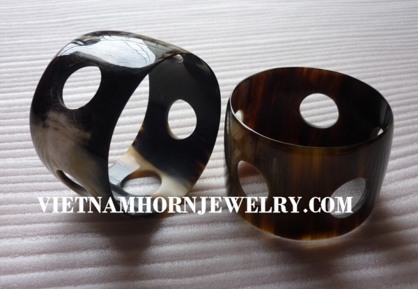 Exquisite Horn Jewelry - Unique Buffalo Horn Creations