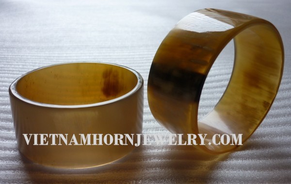 Exquisite Horn Jewelry - Unique Buffalo Horn Creations