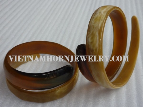 Exquisite Horn Jewelry - Unique Buffalo Horn Creations
