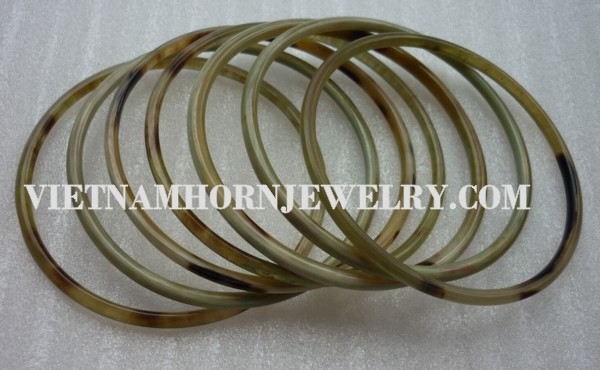 Exquisite Horn Jewelry - Unique Buffalo Horn Creations