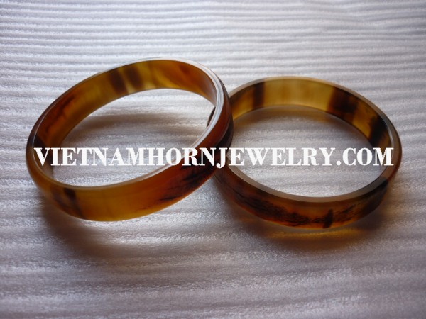 Exquisite Horn Jewelry - Unique Buffalo Horn Creations
