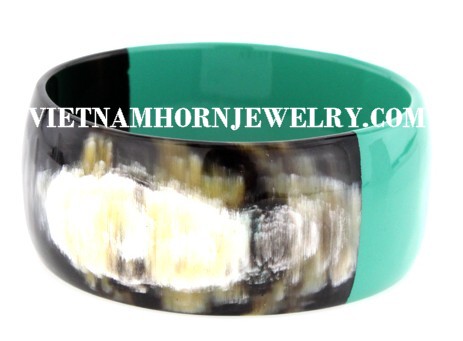 Exquisite Horn Jewelry - Unique Buffalo Horn Creations