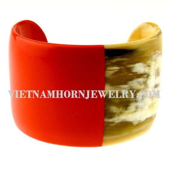 Exquisite Horn Jewelry - Unique Buffalo Horn Creations