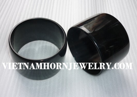 Exquisite Horn Jewelry - Unique Buffalo Horn Creations
