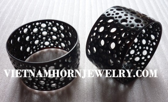Exquisite Horn Jewelry - Unique Buffalo Horn Creations