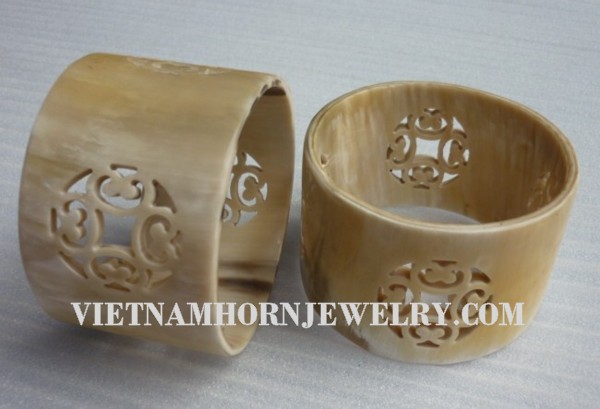 Exquisite Horn Jewelry - Unique Buffalo Horn Creations