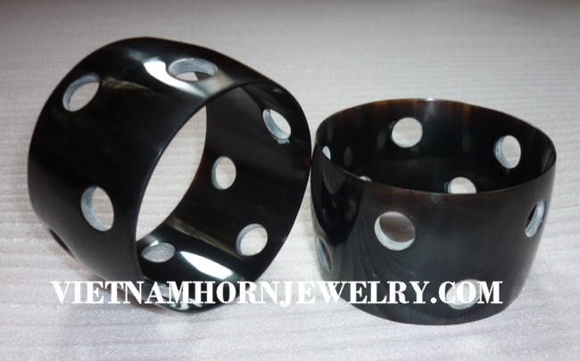 Exquisite Horn Jewelry - Unique Buffalo Horn Creations