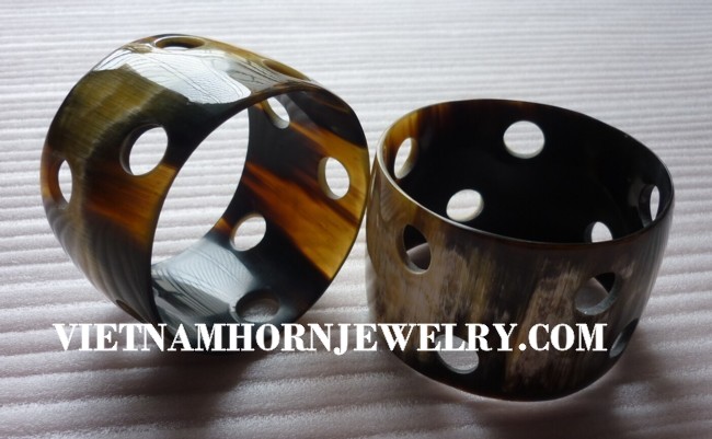 Exquisite Horn Jewelry - Unique Buffalo Horn Creations