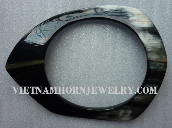 Exquisite Horn Jewelry - Unique Buffalo Horn Creations