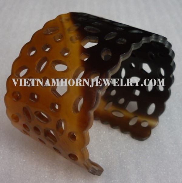 Exquisite Horn Jewelry - Unique Buffalo Horn Creations