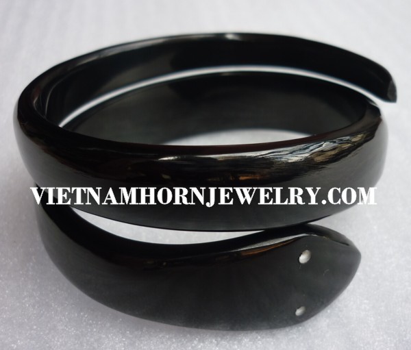 Exquisite Horn Jewelry - Unique Buffalo Horn Creations