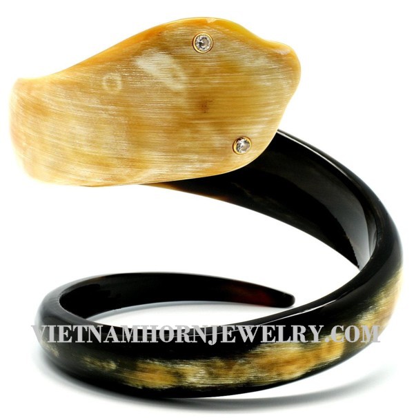 Exquisite Horn Jewelry - Unique Buffalo Horn Creations