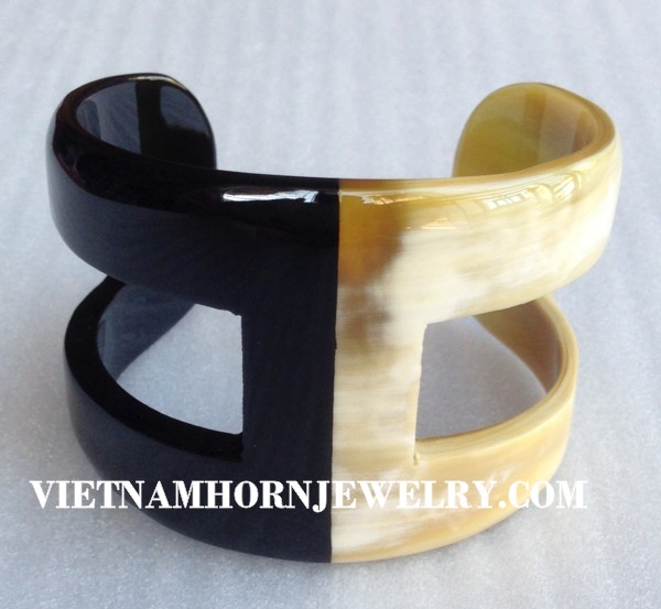 Exquisite Horn Jewelry - Unique Buffalo Horn Creations