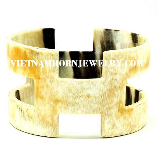 Exquisite Horn Jewelry - Unique Buffalo Horn Creations