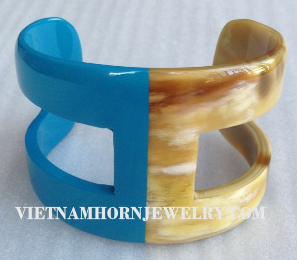 Exquisite Horn Jewelry - Unique Buffalo Horn Creations