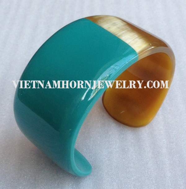 Exquisite Horn Jewelry - Unique Buffalo Horn Creations