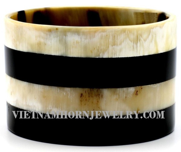 Exquisite Horn Jewelry - Unique Buffalo Horn Creations