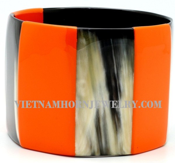 Exquisite Horn Jewelry - Unique Buffalo Horn Creations