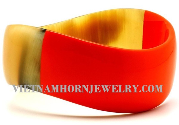 Exquisite Horn Jewelry - Unique Buffalo Horn Creations