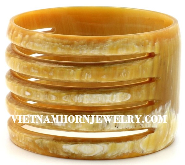 Exquisite Horn Jewelry - Unique Buffalo Horn Creations