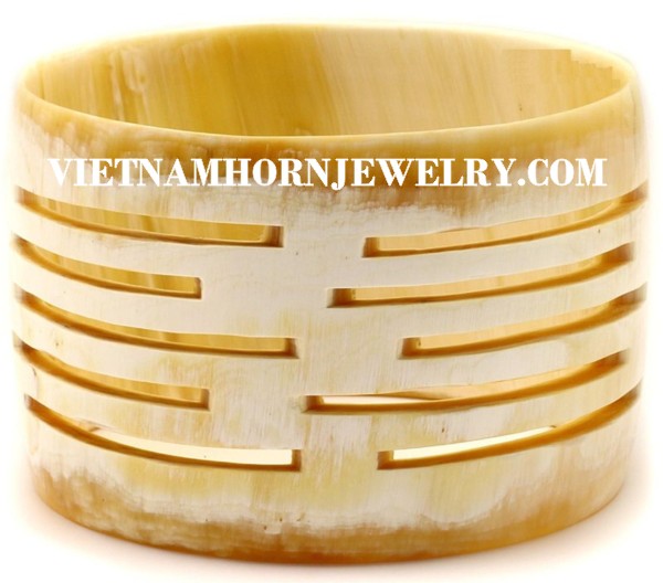 Exquisite Horn Jewelry - Unique Buffalo Horn Creations