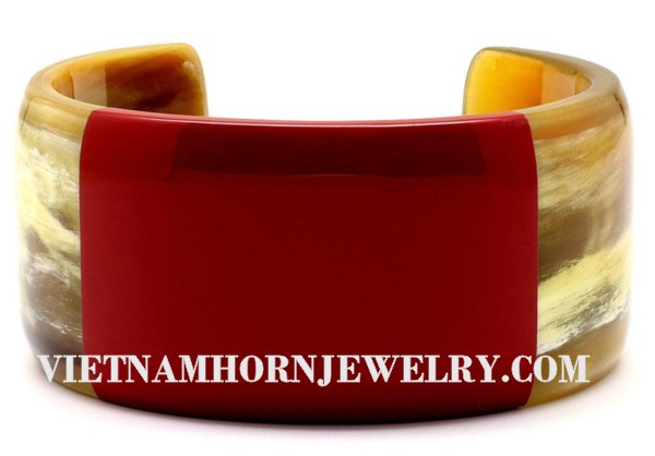 Exquisite Horn Jewelry - Unique Buffalo Horn Creations