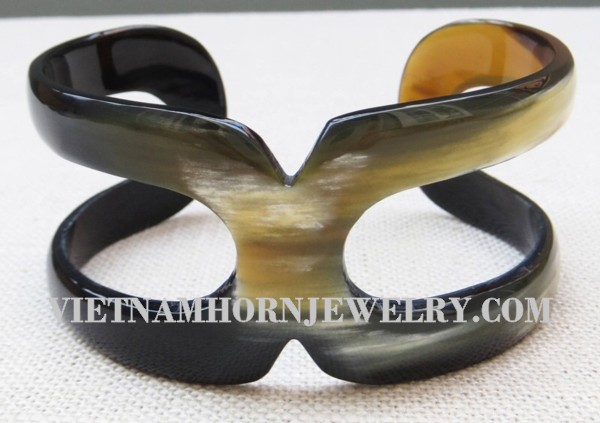 Exquisite Horn Jewelry - Unique Buffalo Horn Creations