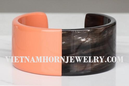 Exquisite Horn Jewelry - Unique Buffalo Horn Creations
