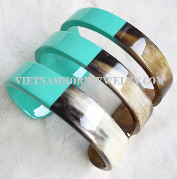 Exquisite Horn Jewelry - Unique Buffalo Horn Creations
