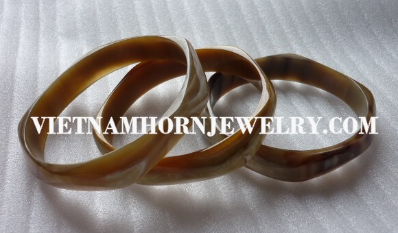 Exquisite Horn Jewelry - Unique Buffalo Horn Creations