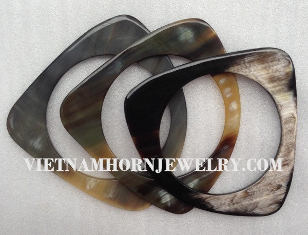 Exquisite Horn Jewelry - Unique Buffalo Horn Creations