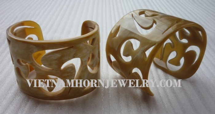 Exquisite Horn Jewelry - Unique Buffalo Horn Creations