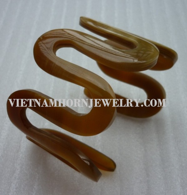 Exquisite Horn Jewelry - Unique Buffalo Horn Creations