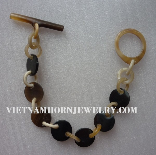 Exquisite Horn Jewelry - Unique Buffalo Horn Creations