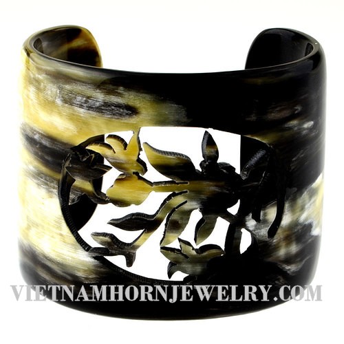 Exquisite Horn Jewelry - Unique Buffalo Horn Creations