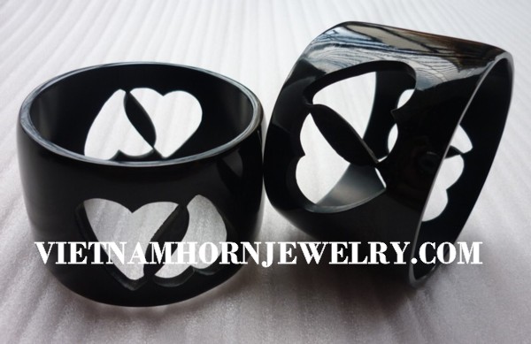 Exquisite Horn Jewelry - Unique Buffalo Horn Creations