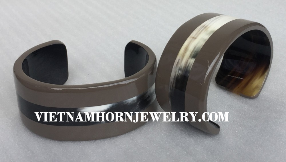 Exquisite Horn Jewelry - Unique Buffalo Horn Creations