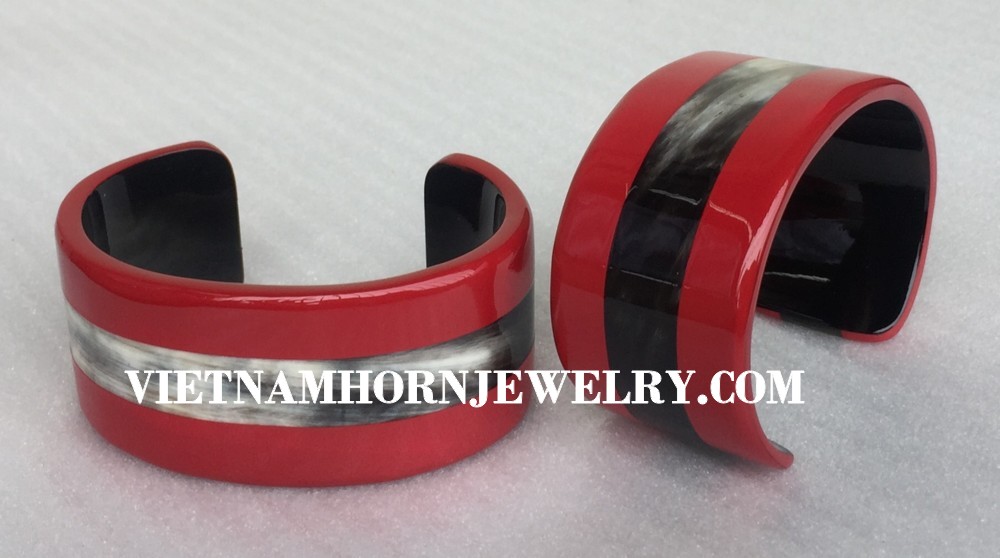 Exquisite Horn Jewelry - Unique Buffalo Horn Creations
