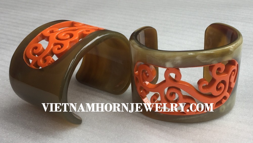 Exquisite Horn Jewelry - Unique Buffalo Horn Creations