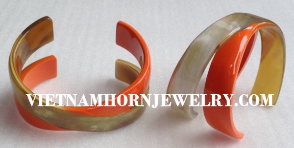 Exquisite Horn Jewelry - Unique Buffalo Horn Creations