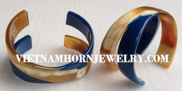 Exquisite Horn Jewelry - Unique Buffalo Horn Creations
